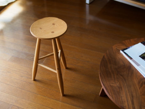 スタジオユタカ　よこぐもスツール