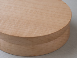 スタジオユタカ 丸いカッティングボード メープル
