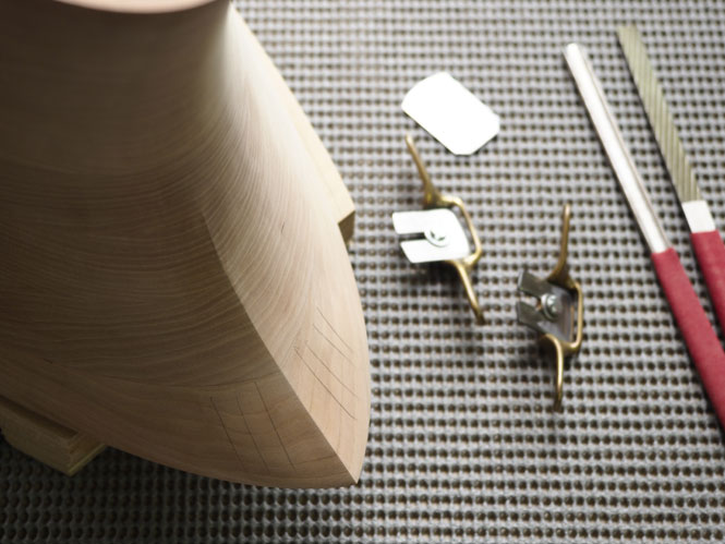 小さい椅子、制作中